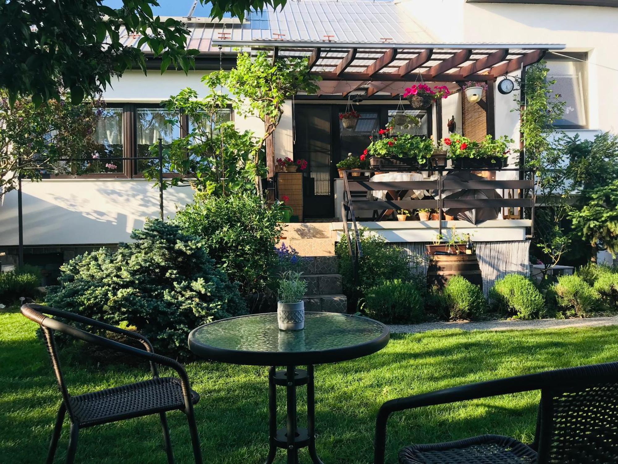Relaxacni Studio Vera S Ubytovanim Валтис Екстериор снимка